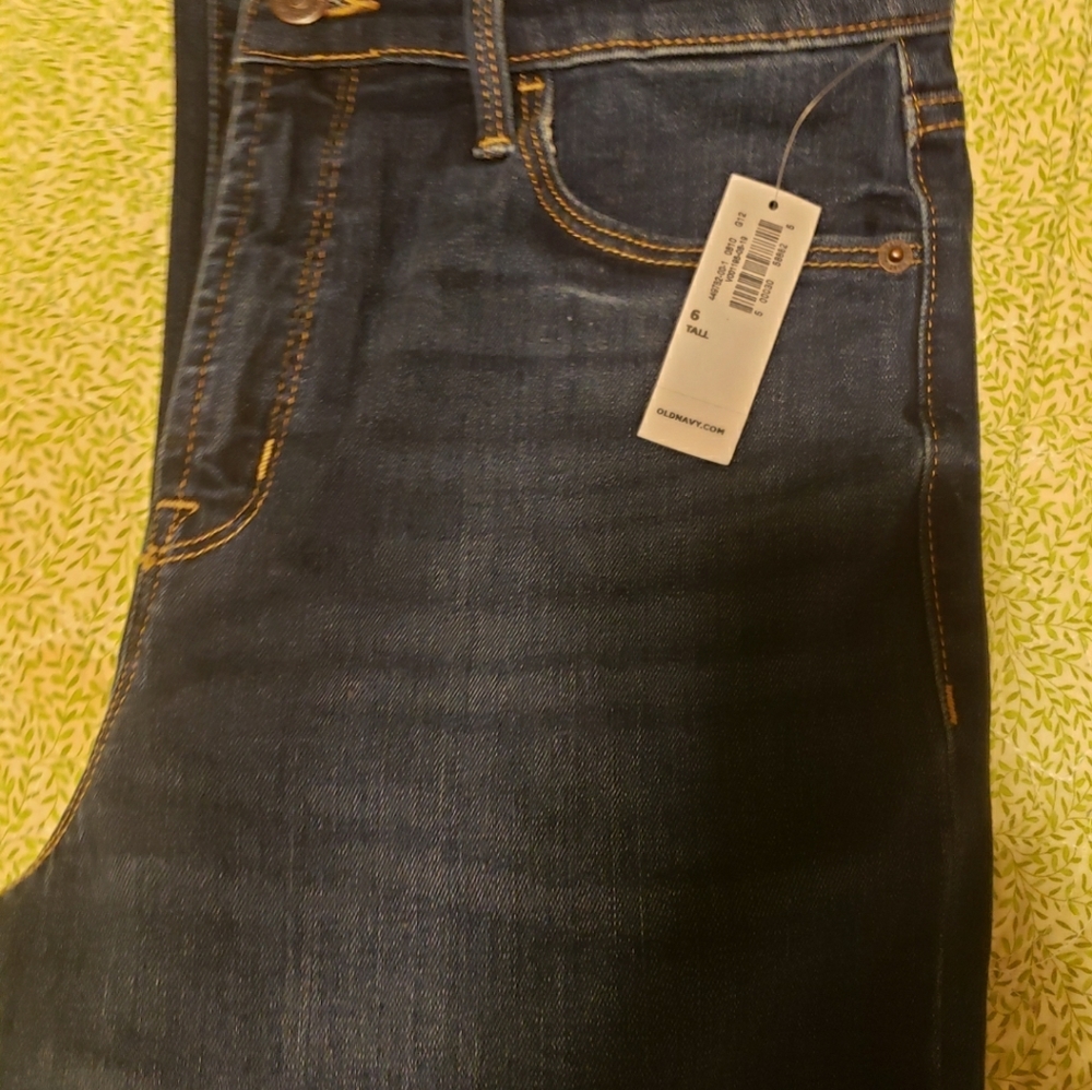 Old Navy Jeans (Kicker Boot) Size 6 Tall NWT
